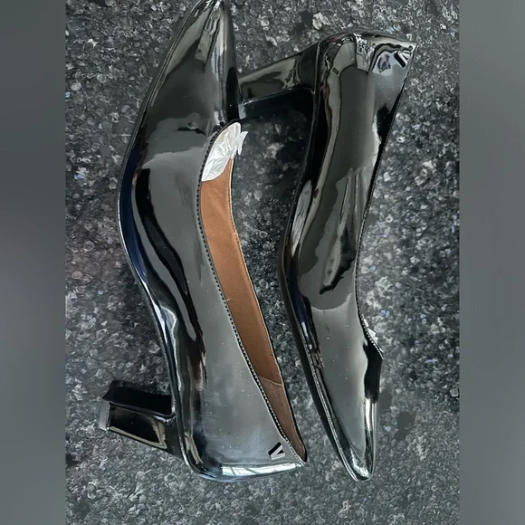 Vionic Mia Patent Leather pumps size 9 - Picture 2 of 7